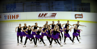 Latvijas hokejistes "bullīšos" uzveic Kazahstānas izlasi