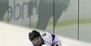 Latvijas hokejistes "bullīšos" uzveic Kazahstānas izlasi