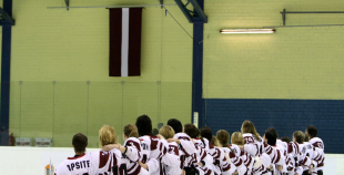 Latvijas sieviešu hokeja izlase izcīna otro uzvaru PČ pirmajā divīzijā