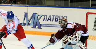 Latvijas izlase izglābjas pamatlaikā, tomēr zaudē "bullīšos"