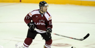 Latvija bullīšos uzvar Franciju