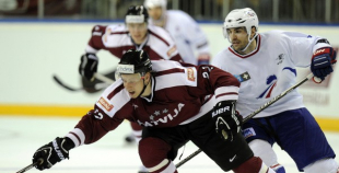 Latvija bullīšos uzvar Franciju