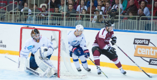 Latvijas izlase otrajā spēlē uzveic Franciju