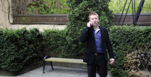 Hokejisti pieņemšanā Latvijas vēstniecībā Stokholmā