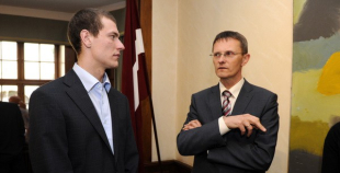 Hokejisti pieņemšanā Latvijas vēstniecībā Stokholmā