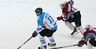 "Ozolnieki/Monarch" viesos ar 5:0 uzvar "Rīga 96" hokejistus.