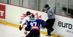 "SMScredit.lv" apspēlē HS "Rīga/Prizma"