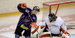 "SMScredit.lv" apspēlē HS "Rīga/Prizma"