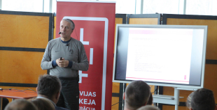 FOTO: Latvijas Hokeja federācijas treneru seminārs 