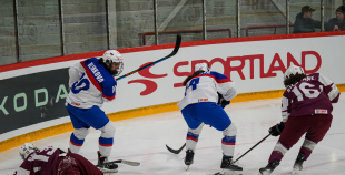 Latvijas sieviešu izlase Pasaules čempionāta atklāšanas mačā piekāpjas Slovākijai