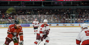 Hokeja leģendu spēles pamatlaiks noslēdzas ar draudzīgu neizšķirtu