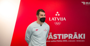 FOTO: Latvijas hokeja izlases dodas uz Pekinas olimpiskajām spēlēm