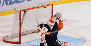 "SMScredit.lv" ar rezultātu 7:4 pieveic "Ozolnieki/MONARCH"