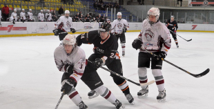 2013 LČ "SMScredit.lv" ar 4:3 uzveic HK "Juniors"