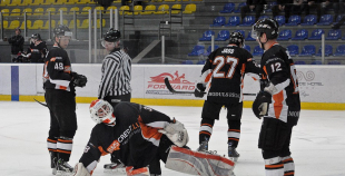 2013 LČ "SMScredit.lv" ar 4:3 uzveic HK "Juniors"