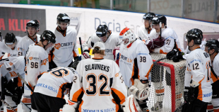 "SMScredit.lv" uzvar "Ozolnieki/MONARCH" un iegūst kausu