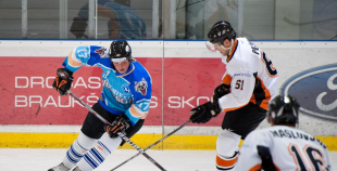 "SMScredit.lv" uzvar "Ozolnieki/MONARCH" un iegūst kausu