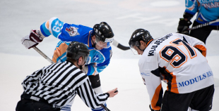 "SMScredit.lv" uzvar "Ozolnieki/MONARCH" un iegūst kausu