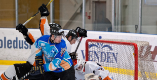 "SMScredit.lv" uzvar "Ozolnieki/MONARCH" un iegūst kausu