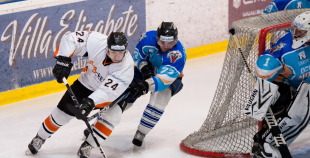 "SMScredit.lv" uzvar "Ozolnieki/MONARCH" un iegūst kausu