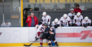 2013 LČ "SMScredit.lv" hokejisti  1. finālspēlē izcīna uzvaru