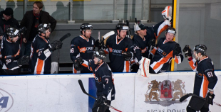 2013 LČ "SMScredit.lv" hokejisti  1. finālspēlē izcīna uzvaru