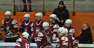 Latvijas U18 hokeja izlase ar 3:4 piekāpjas HK "Rīga"