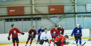 FOTO: Latvijas U-20 izlase uzsāk treniņnometni pirms pasaules čempionāta Francijā 