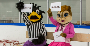 FOTO: Apbalvotas LBJČH labākās komandas un rezultatīvākie spēlētāji