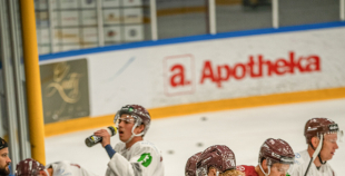 Latvijas hokeja izlase uzsāk nometni pirms OS atlases turnīra