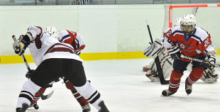 Latvijas hokejistes atgriežas A grupā