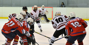 Latvijas hokejistes atgriežas A grupā