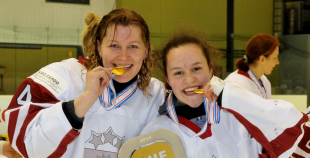 2014 PČS Latvijas hokejistes noslēdz pasaules čempionātu ar uzvaru