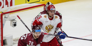 Latvijas hokeja izlase sīvā cīņā atzīst Krievijas valstsvienības pārākumu 