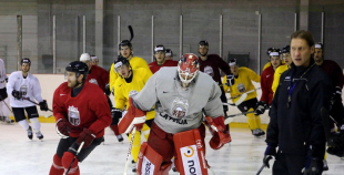 2014 Latvijas izlase aizvada pirmo treniņu galvenā trenera Aleksandra Beļavska vadībā