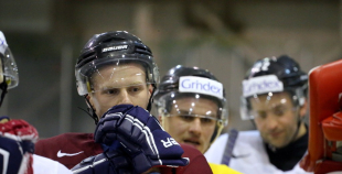 2014 Latvijas izlase aizvada pirmo treniņu galvenā trenera Aleksandra Beļavska vadībā