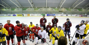 2014 Latvijas izlase aizvada pirmo treniņu galvenā trenera Aleksandra Beļavska vadībā