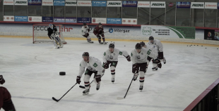 VIDEO + FOTO: Latvijas hokeja izlase oficiāli uzsāk treniņnometni 