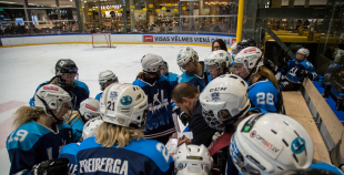 Vakar tika aizvadīta pirmā "Optibet" Baltijas sieviešu hokeja čempionāta spēle starp SHK "Laima" un "L&L Hope"