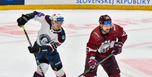 Latvijas hokeja izlase Bratislavas Ziemassvētku turnīru sāk ar uzvaru