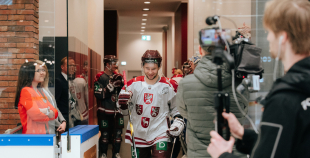 “Akropoles” ledus arēnā prezentētas Latvijas hokeja izlases jaunās formas