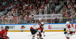 Hokeja leģendu spēles pamatlaiks noslēdzas ar draudzīgu neizšķirtu