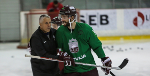 Hārtlija vadībā izlase gatavojas cīņai pret Kanādu