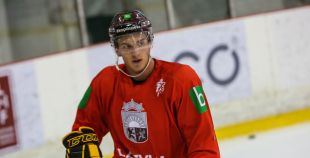 FOTO: Latvijas hokeja izlase aizvada pirmo treniņu gatavojoties pasaules čempionātam