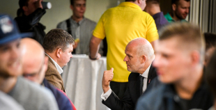 Boba Hārtlija seminārs pulcē 80 trenerus no Latvijas un ārvalstīm