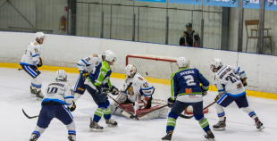 FOTO: "MOGO" ar rezultātu 7:0 sagrauj "Rīga" jaunos hokejistus 