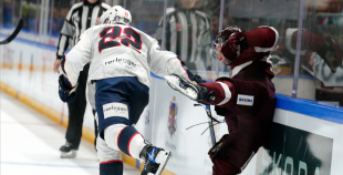 Latvijas izlase pirmajā spēlē atzīst Norvēģijas pārākumu