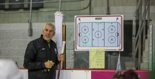 Latvijas hokeja izlase aizvada pirmo treniņu pirms gaidāmā turnīra Francijā