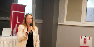 Aigars Kalvītis pārliecinoši ievēlēts par Latvijas Hokeja federācijas prezidentu