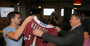 2016 Aizvadīta Latvijas izlašu preses konference, prezentēti valstsvienības jaunie pārbaudes spēļu krekli